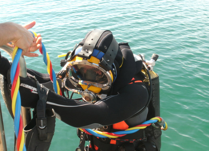 Alargar Discriminatorio Entrada Escuela de buceo profesional Océanos